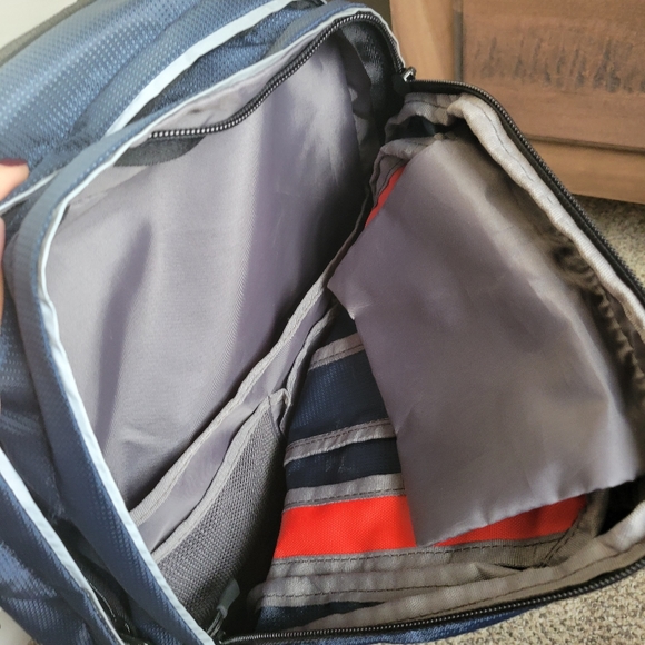 Weatherproof brand backpack blue and red - Picture 5 of 9